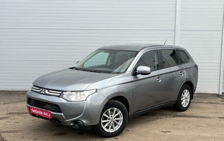 Mitsubishi Outlander III рестайлинг 3, 2012 год, 1 150 000 рублей, 1 фотография