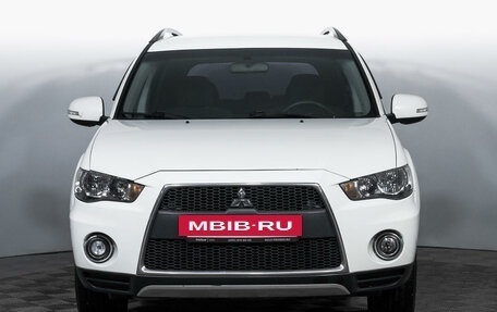 Mitsubishi Outlander III рестайлинг 3, 2011 год, 2 167 500 рублей, 2 фотография