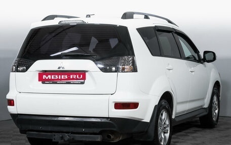 Mitsubishi Outlander III рестайлинг 3, 2011 год, 2 167 500 рублей, 5 фотография