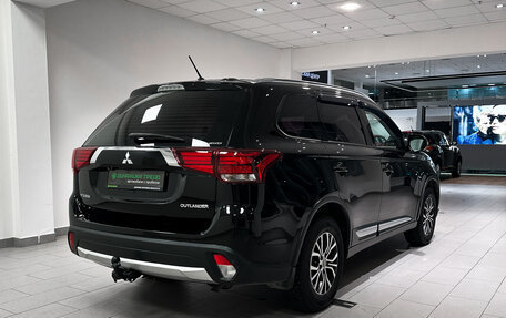 Mitsubishi Outlander III рестайлинг 3, 2015 год, 1 923 000 рублей, 6 фотография