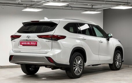 Toyota Highlander, 2024 год, 6 480 000 рублей, 8 фотография