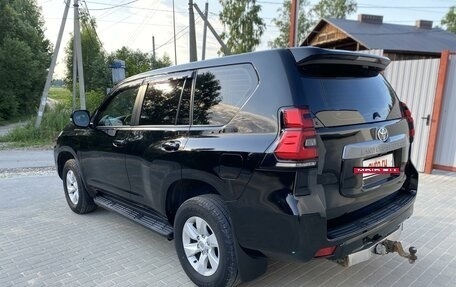 Toyota Land Cruiser Prado 150 рестайлинг 2, 2019 год, 4 550 000 рублей, 8 фотография