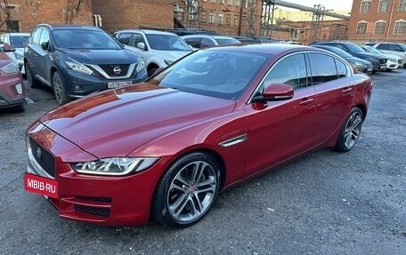 Jaguar XE I рестайлинг, 2017 год, 2 200 000 рублей, 5 фотография