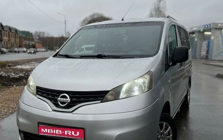 Nissan NV200, 2010 год, 1 075 000 рублей, 1 фотография