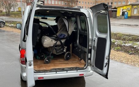 Nissan NV200, 2010 год, 1 075 000 рублей, 5 фотография