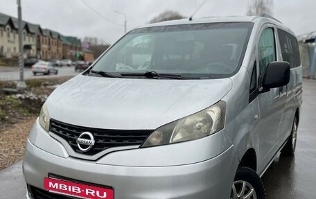 Nissan NV200, 2010 год, 1 075 000 рублей, 11 фотография