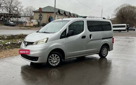 Nissan NV200, 2010 год, 1 075 000 рублей, 2 фотография