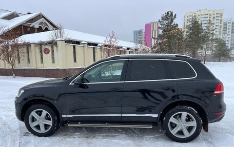 Volkswagen Touareg III, 2010 год, 2 395 000 рублей, 3 фотография