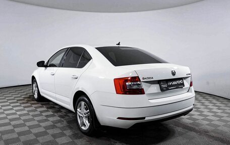 Skoda Octavia, 2018 год, 1 639 500 рублей, 8 фотография