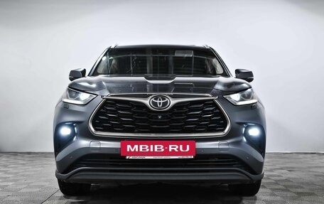 Toyota Highlander, 2021 год, 5 300 000 рублей, 3 фотография