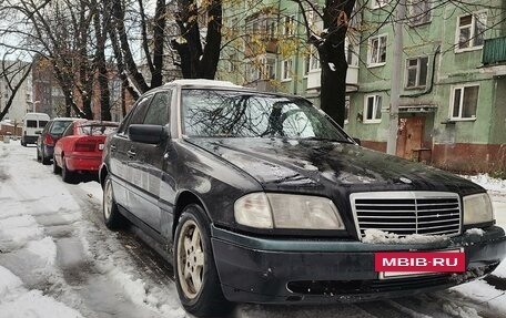 Mercedes-Benz C-Класс, 1993 год, 275 000 рублей, 2 фотография