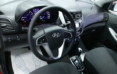 Hyundai Solaris II рестайлинг, 2012 год, 998 000 рублей, 14 фотография