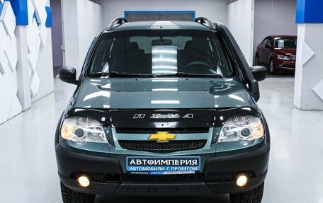 Chevrolet Niva I рестайлинг, 2016 год, 908 000 рублей, 6 фотография