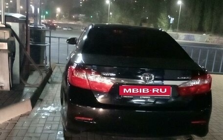 Toyota Camry, 2014 год, 1 750 000 рублей, 3 фотография