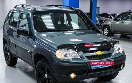 Chevrolet Niva I рестайлинг, 2016 год, 908 000 рублей, 7 фотография