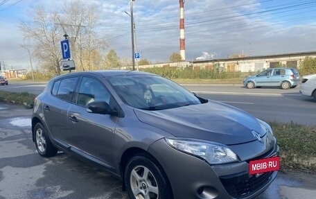 Renault Megane III, 2011 год, 720 000 рублей, 2 фотография