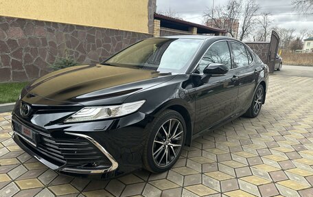 Toyota Camry, 2021 год, 3 800 000 рублей, 3 фотография