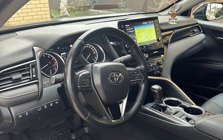 Toyota Camry, 2021 год, 3 800 000 рублей, 8 фотография