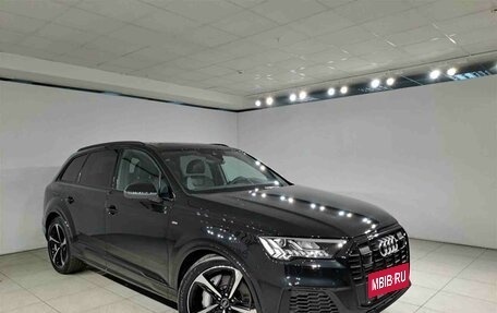 Audi Q7, 2022 год, 15 950 000 рублей, 2 фотография