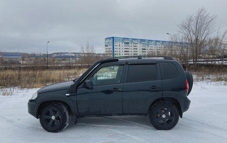 Chevrolet Niva I рестайлинг, 2018 год, 770 000 рублей, 2 фотография