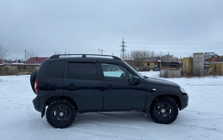 Chevrolet Niva I рестайлинг, 2018 год, 770 000 рублей, 6 фотография