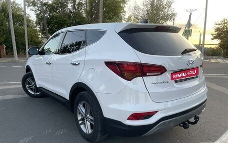 Hyundai Santa Fe III рестайлинг, 2017 год, 2 400 000 рублей, 2 фотография