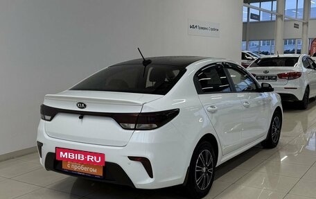 KIA Rio IV, 2018 год, 1 530 000 рублей, 4 фотография