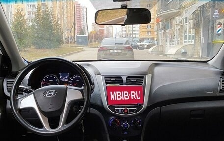 Hyundai Solaris II рестайлинг, 2013 год, 540 000 рублей, 6 фотография