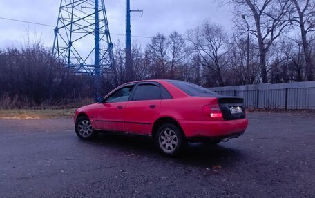 Audi A4, 1996 год, 299 999 рублей, 2 фотография