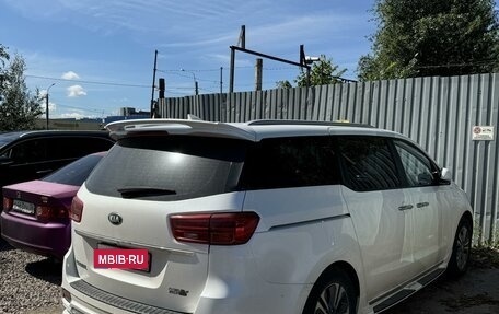 KIA Carnival III, 2019 год, 2 850 000 рублей, 2 фотография