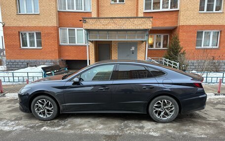 Hyundai Sonata VIII, 2021 год, 2 650 000 рублей, 4 фотография