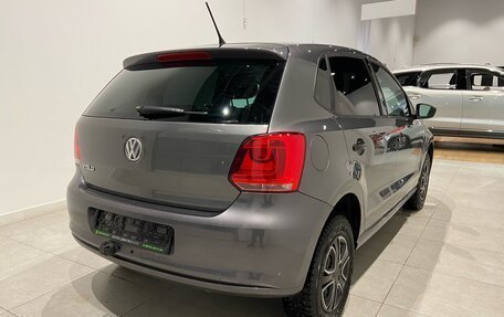 Volkswagen Polo VI (EU Market), 2011 год, 500 000 рублей, 4 фотография