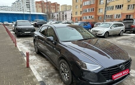 Hyundai Sonata VIII, 2021 год, 2 650 000 рублей, 2 фотография