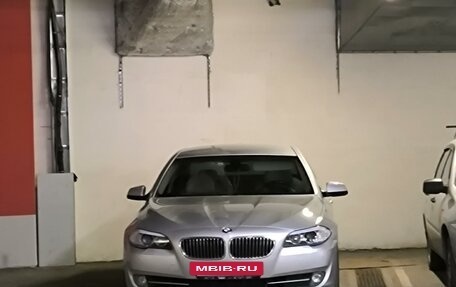 BMW 5 серия, 2011 год, 2 090 000 рублей, 2 фотография