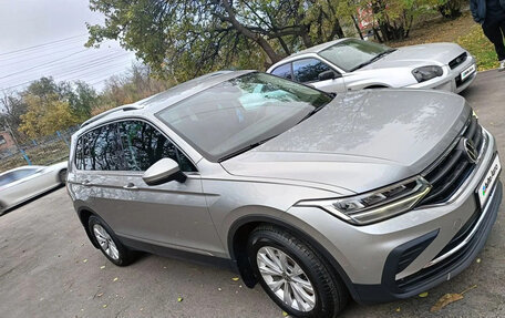 Volkswagen Tiguan II, 2020 год, 3 700 000 рублей, 6 фотография