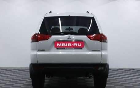 Mitsubishi Pajero Sport II рестайлинг, 2015 год, 1 595 000 рублей, 6 фотография