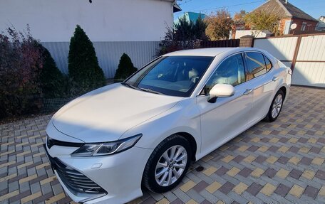 Toyota Camry, 2018 год, 3 000 000 рублей, 8 фотография