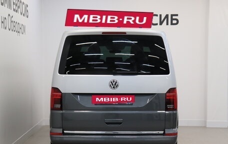 Volkswagen Multivan T6 рестайлинг, 2019 год, 5 700 000 рублей, 4 фотография