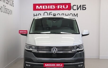 Volkswagen Multivan T6 рестайлинг, 2019 год, 5 700 000 рублей, 3 фотография