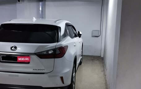 Lexus RX IV рестайлинг, 2017 год, 4 100 000 рублей, 8 фотография