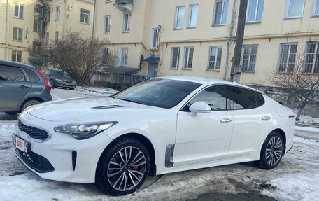 KIA Stinger I, 2018 год, 2 200 000 рублей, 7 фотография