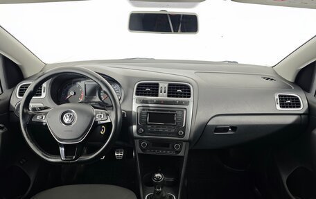 Volkswagen Polo VI (EU Market), 2016 год, 1 099 000 рублей, 14 фотография