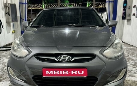 Hyundai Solaris II рестайлинг, 2012 год, 665 000 рублей, 1 фотография