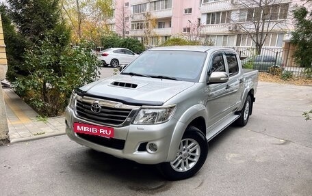 Toyota Hilux VII, 2012 год, 2 390 000 рублей, 25 фотография