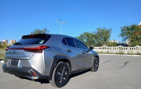 Lexus UX I, 2019 год, 3 300 000 рублей, 5 фотография