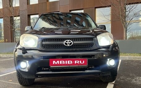 Toyota RAV4, 2005 год, 1 100 000 рублей, 4 фотография