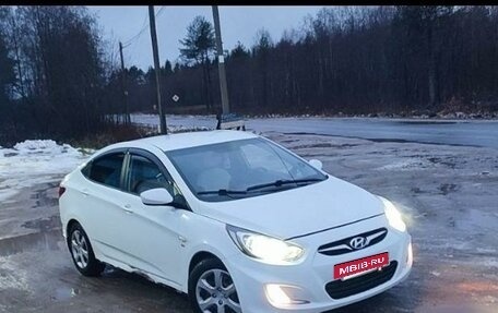 Hyundai Solaris II рестайлинг, 2012 год, 755 000 рублей, 4 фотография