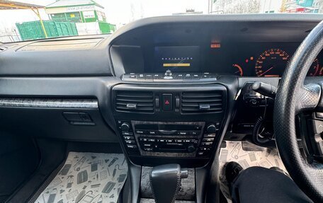 Nissan Gloria XI, 2002 год, 850 000 рублей, 7 фотография