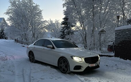 Mercedes-Benz E-Класс, 2019 год, 4 300 000 рублей, 8 фотография