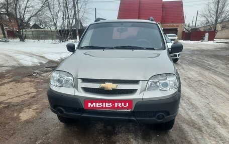 Chevrolet Niva I рестайлинг, 2014 год, 750 000 рублей, 9 фотография